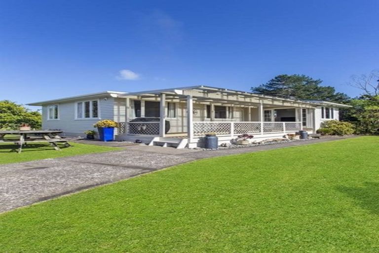 Photo of property in 77 Conroy Road, Glenbrook, Waiuku, 2681