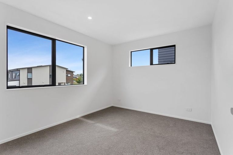 Photo of property in 74 Nganui Avenue, Takanini, Auckland, 2112