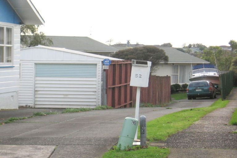 Photo of property in 52 Willoughby Avenue, Howick, Auckland, 2014