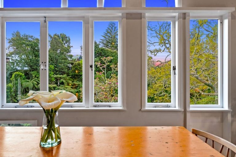 Photo of property in 204 Verbena Road, Birkdale, Auckland, 0626