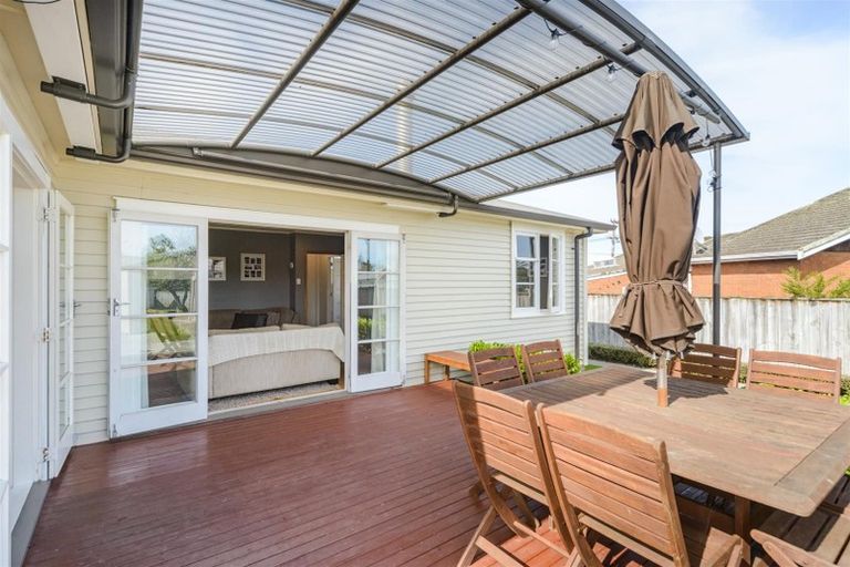 Photo of property in 126 High Street, Bulls, 4818