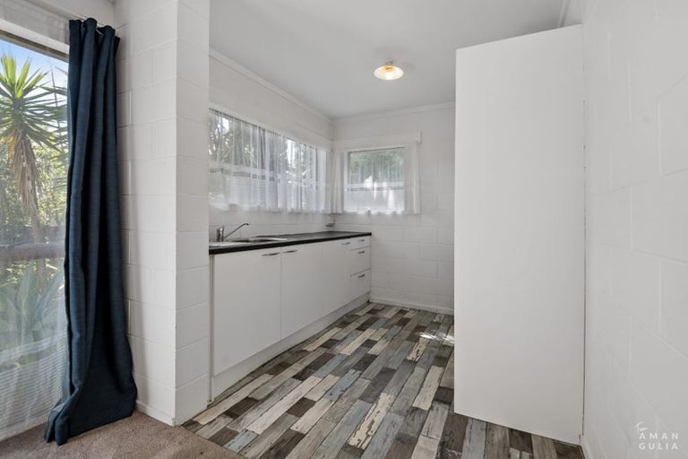 Photo of property in 3 Kathleen Street, Totara Vale, Auckland, 0627