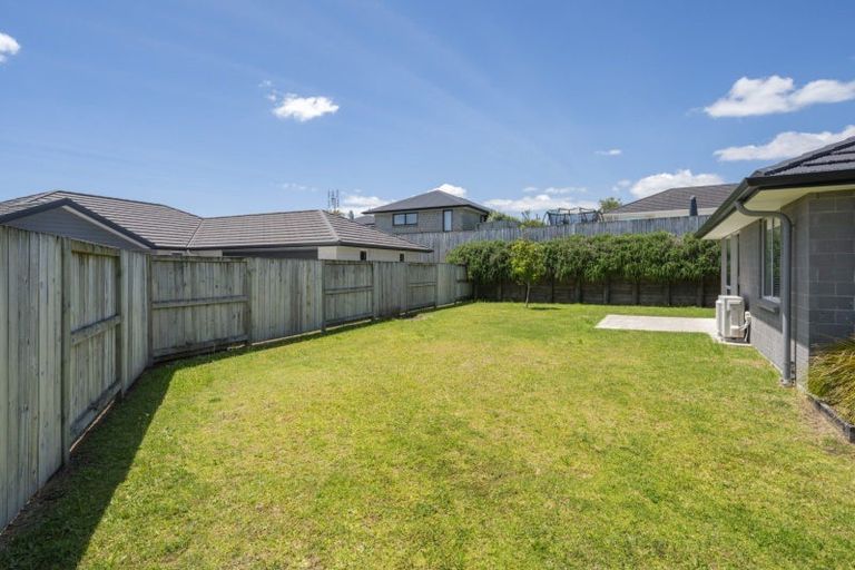Photo of property in 7 Madeleine Place, Omokoroa, 3114