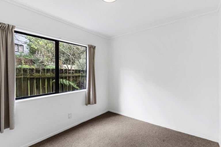 Photo of property in 3/32 Tree View Avenue, Glenfield, Auckland, 0629