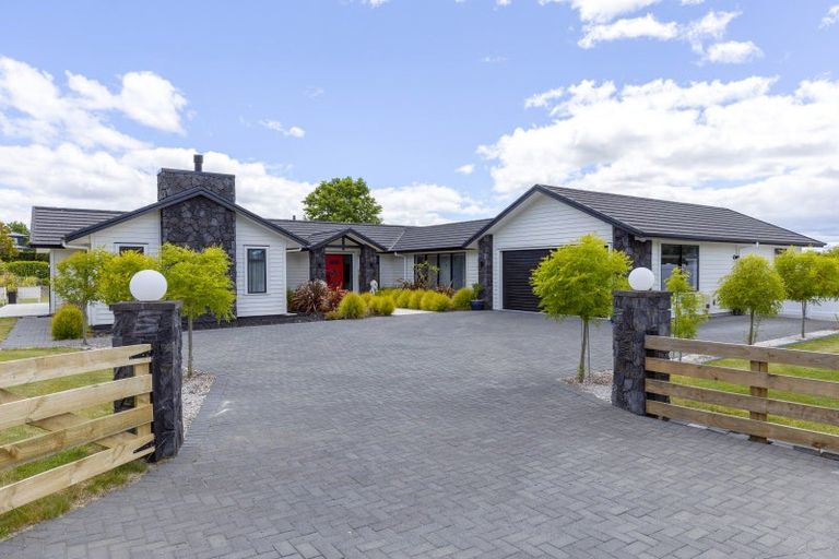 Photo of property in 73 Huka Falls Road, Rangatira Park, Taupo, 3384