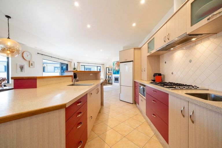 Photo of property in 17 Napier Street, Jervoistown, Napier, 4112