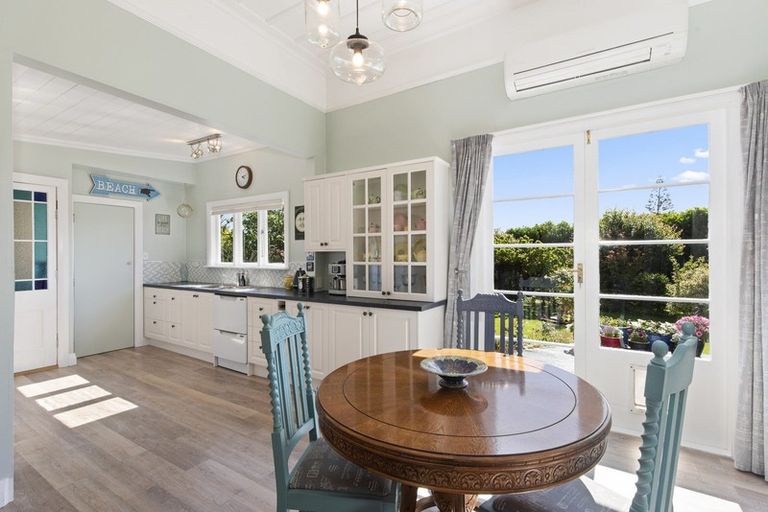Photo of property in 129 Rangiuru Road, Otaki Beach, Otaki, 5512