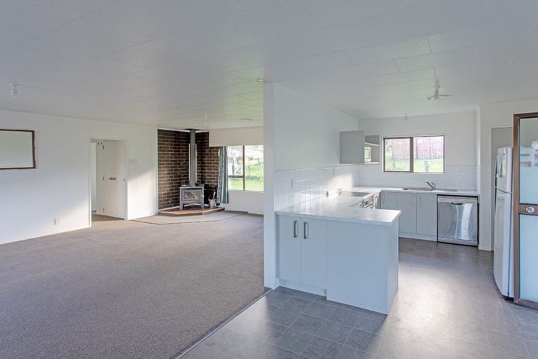 Photo of property in 9 Blake Street, Porangahau, 4291