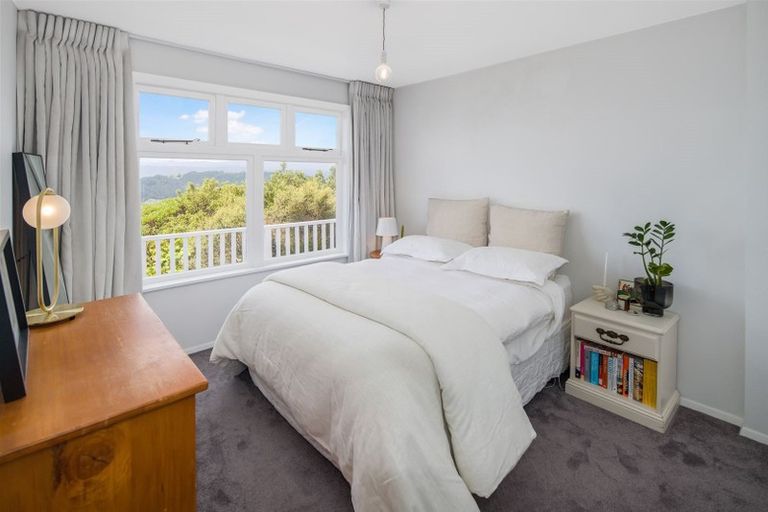 Photo of property in 21 Thane Road, Roseneath, Wellington, 6011
