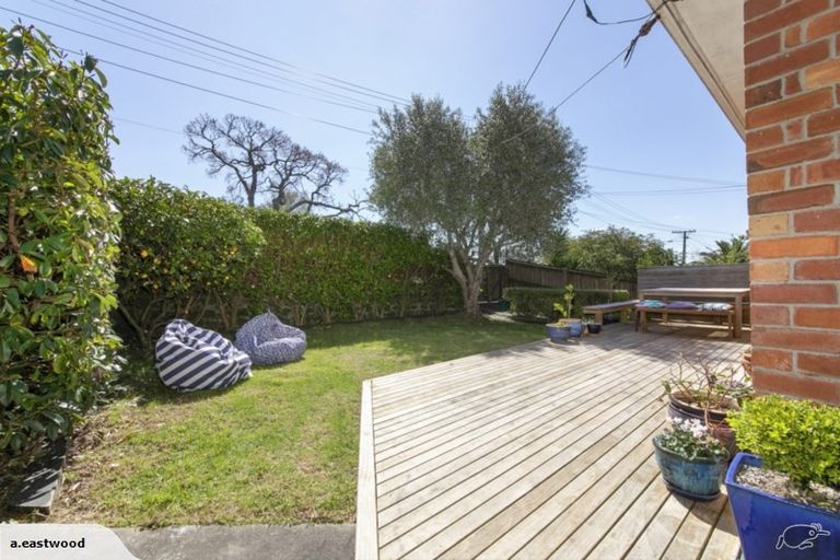 Photo of property in 29 Wallath Road, Onehunga, Auckland, 1061