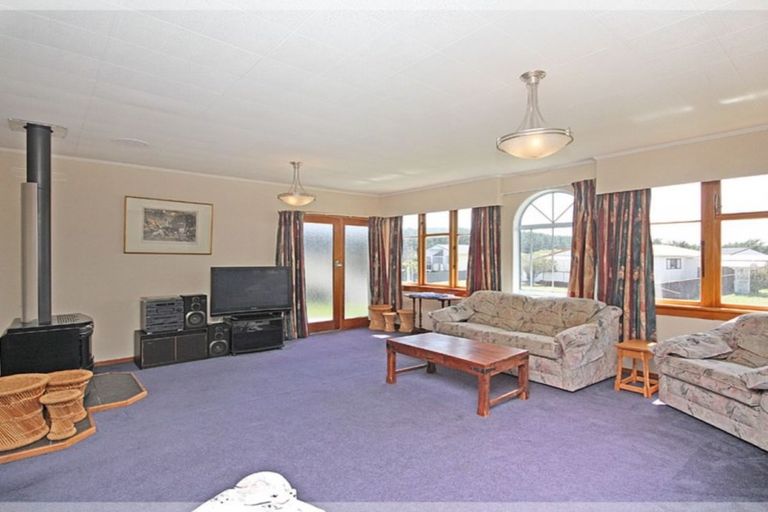Photo of property in 5 Harrod Avenue, Foxton Beach, Foxton, 4815