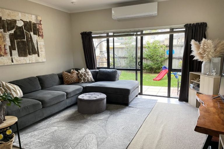 Photo of property in 3 Skip Lane, East Tamaki, Auckland, 2013