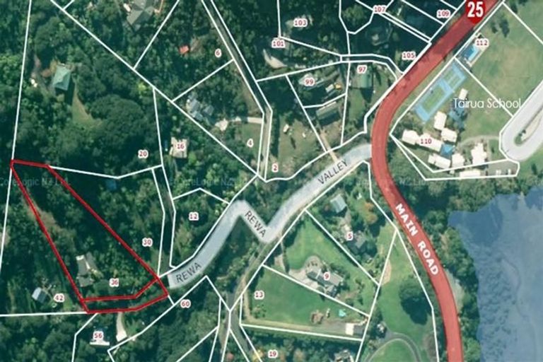 Photo of property in 36 Rewa Rewa Valley, Tairua, 3508