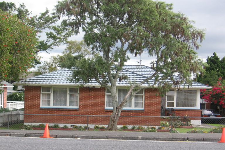 Photo of property in 40 Archibald Road, Kelston, Auckland, 0602