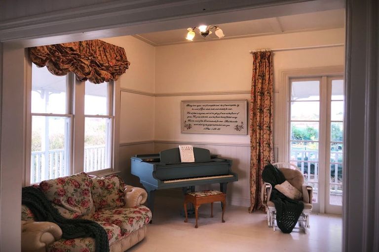 Photo of property in 383 Tipoka Road, Rahotu, Opunake, 4685