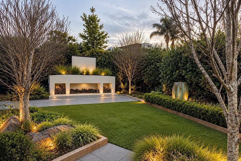 Photo of property in 11 Henry Blyth Lane, Greenhithe, Auckland, 0632
