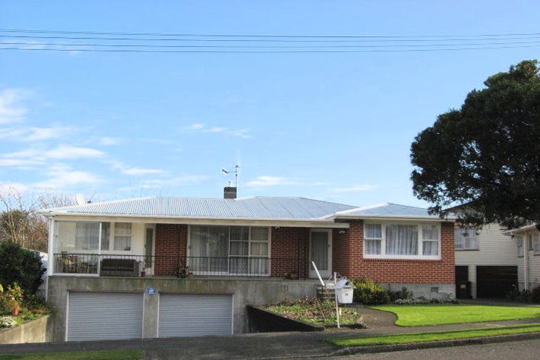 Photo of property in 34 Highbury Drive, Levin, 5510