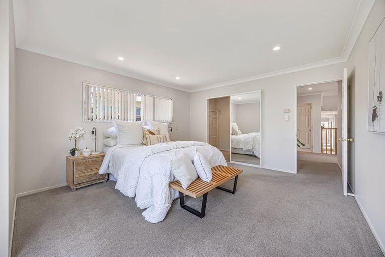 Photo of property in 16 Tornado Place, West Harbour, Auckland, 0618