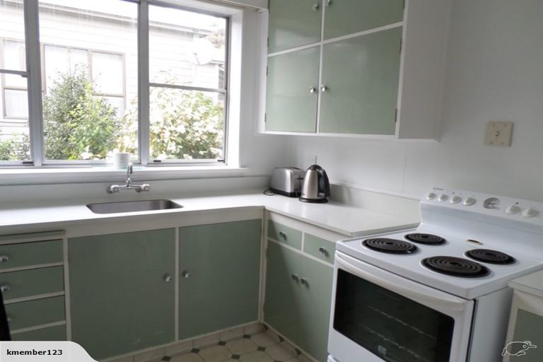 Photo of property in 4/25 Hazel Avenue, Caversham, Dunedin, 9012