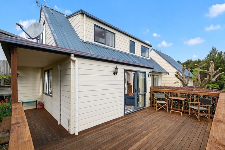 Photo of property in 12 Zachary Place, Welcome Bay, Tauranga, 3112