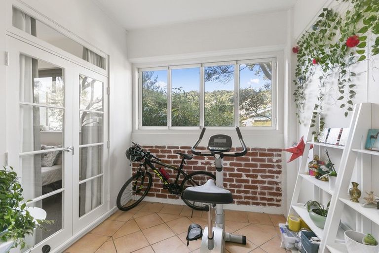 Photo of property in Lexington Apartments, 33f Hania Street, Mount Victoria, Wellington, 6011