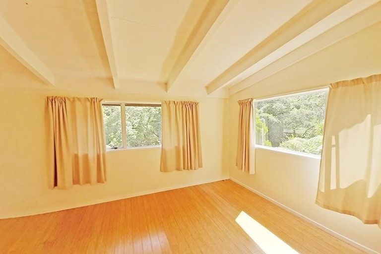 Photo of property in 617 Blockhouse Bay Road, Blockhouse Bay, Auckland, 0600