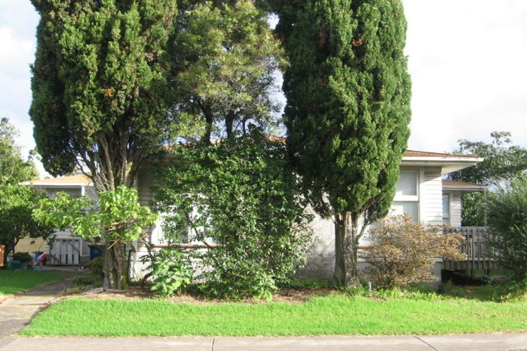 Photo of property in 1 Woodford Avenue, Henderson, Auckland, 0610