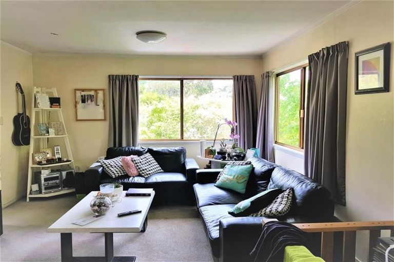 Photo of property in 8 Oldham Place, Browns Bay, Auckland, 0630