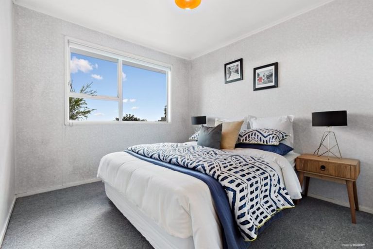 Photo of property in 39 Waitaki Street, Henderson, Auckland, 0612