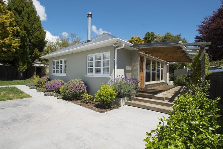 Photo of property in 4 Lynbert Road, Lynmore, Rotorua, 3010