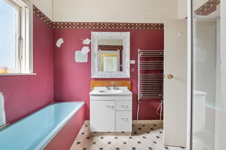 Photo of property in 1106 Egmont Road, Egmont Village, New Plymouth, 4372