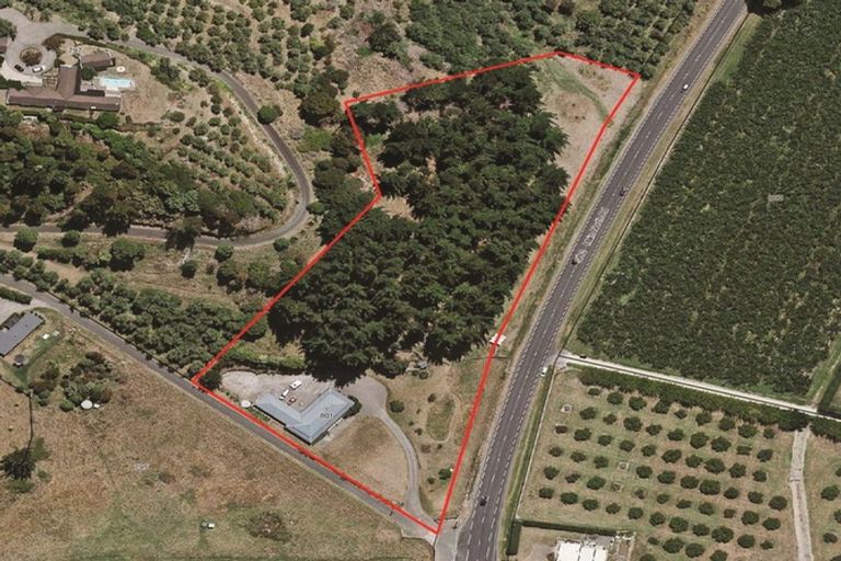 Photo of property in 801 Main North Road, Bay View, Napier, 4182