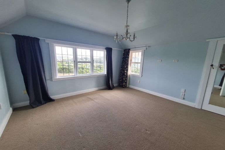 Photo of property in 17 Saint Michaels Crescent, Kelburn, Wellington, 6012