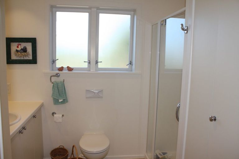 Photo of property in 59 Field Way, Waikanae Beach, Waikanae, 5036