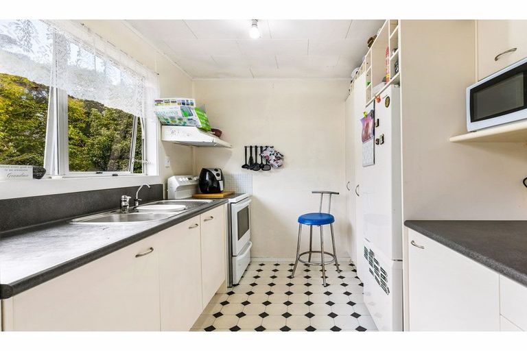 Photo of property in 23 Contessa Drive, Glenfield, Auckland, 0629