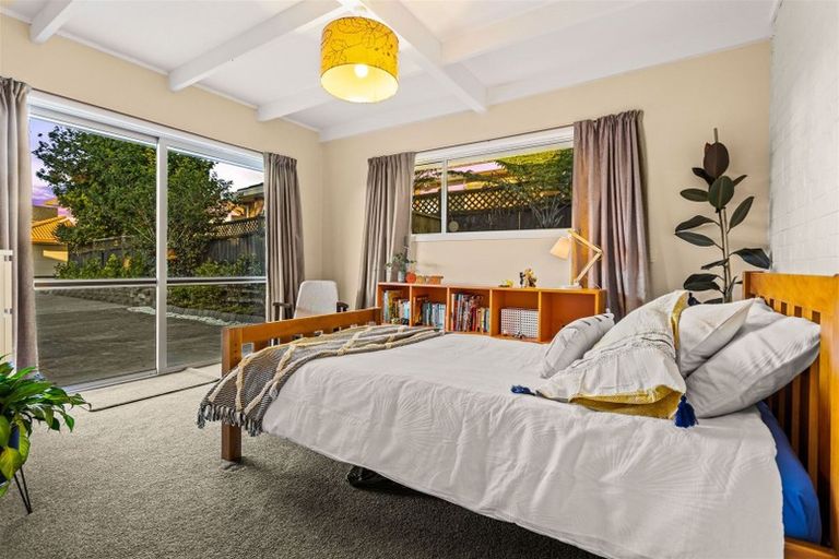 Photo of property in 68b Te Atatu Road, Te Atatu South, Auckland, 0610