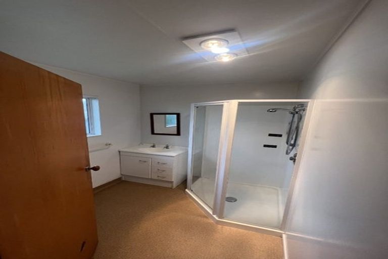 Photo of property in 16a Mako Mako Road, Levin, 5510