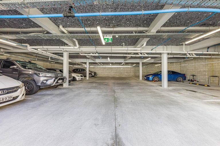 Photo of property in Rf202b, 19/18 Hewlett Road, Massey, Auckland, 0614