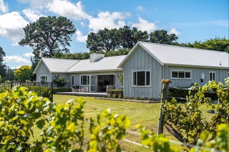 Photo of property in 57 Oxford Street, Martinborough, 5711