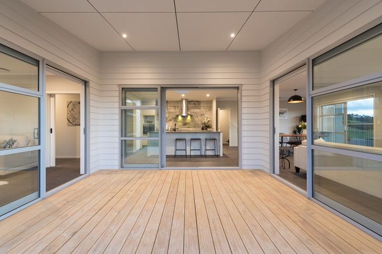 Photo of property in 58 Puhirake Crescent, Pyes Pa, Tauranga, 3112