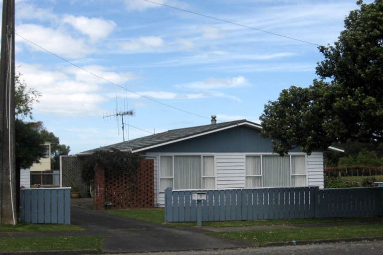 Photo of property in 5 Tirimoana Place, Otamatea, Whanganui, 4501