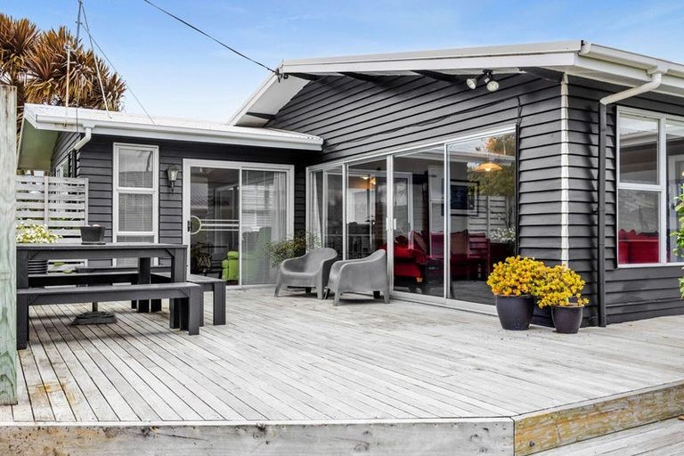 Photo of property in 15 Davidson Street, Hawera, 4610