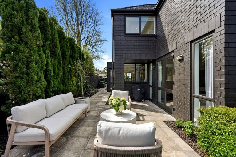 Photo of property in 3a Browns Road, St Albans, Christchurch, 8014