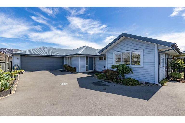 Photo of property in 32a Surfers Place, North New Brighton, Christchurch, 8083