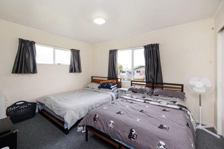 Photo of property in 31 Lydia Place, Kelvin Grove, Palmerston North, 4414