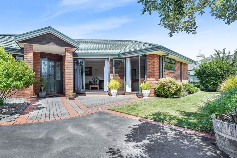 Photo of property in 9 Caversham Drive, Rototuna, Hamilton, 3210
