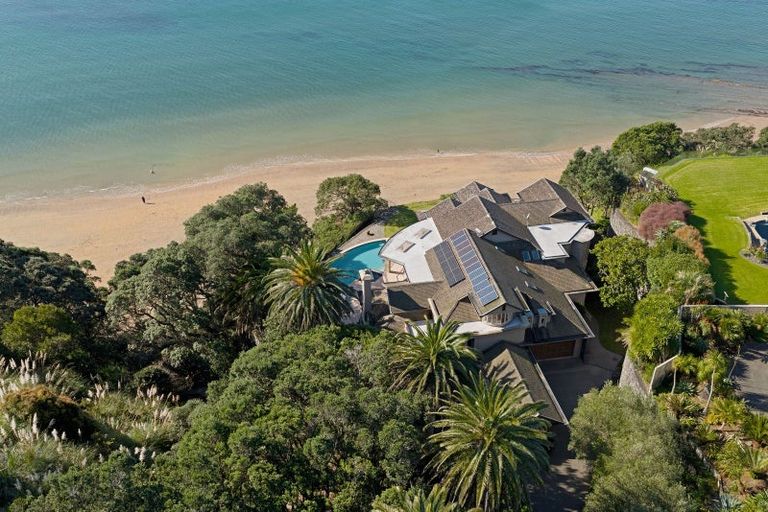 Photo of property in 2/6 Saint Leonards Road, Hauraki, Auckland, 0622