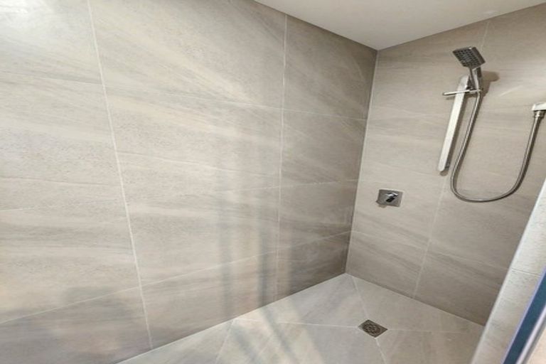 Photo of property in 9/25 Manse Road, Pahurehure, Papakura, 2113