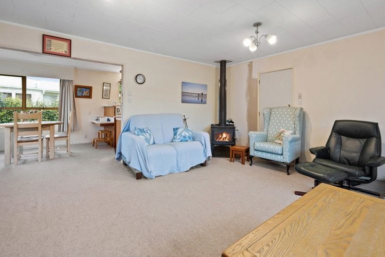 Photo of property in 60 Aotea Crescent, Tokoroa, 3420