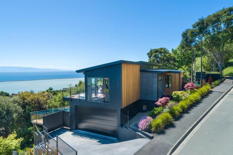 Photo of property in 17 Sunnybank Rise, Marybank, Nelson, 7010